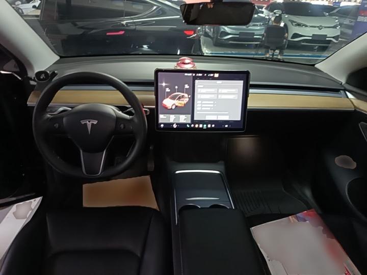 Model Y 2021 Standard Range RWD photo 5