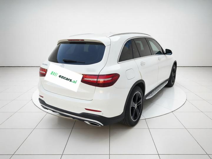 GLC 2019 Facelift GLC 260 L 4MATIC Luxury photo 6