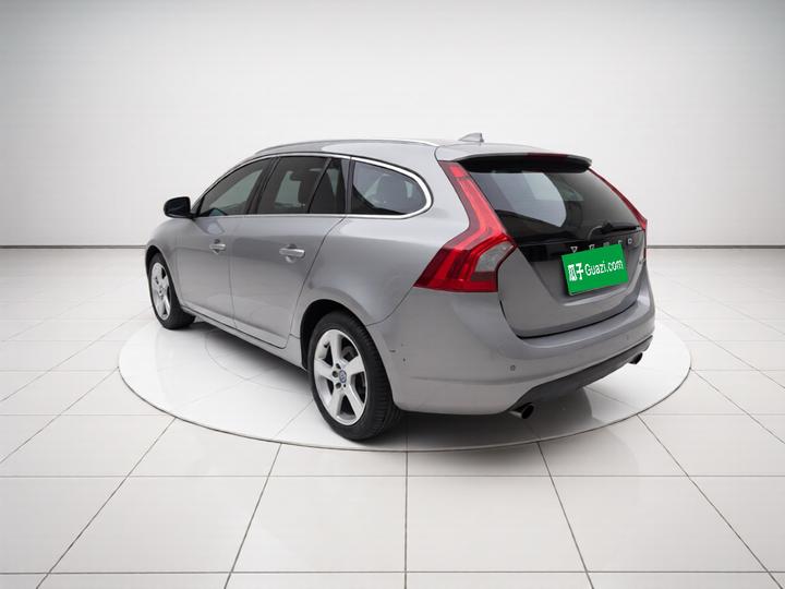 V60 2013 T5 Comfort photo 4