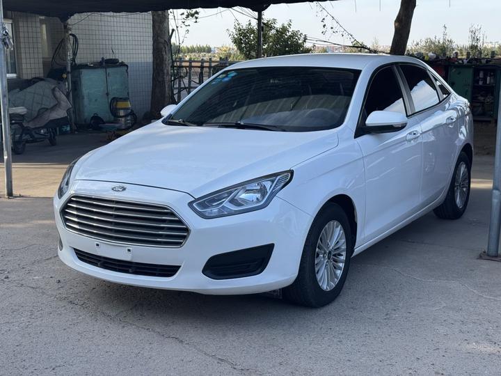 Escort 2017 Facelift 1.5L AT Comfort
