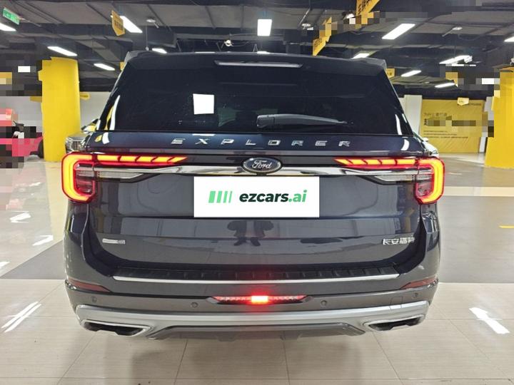Explorer 2023 EcoBoost 285 AWD Titanium 7-Seater photo 5