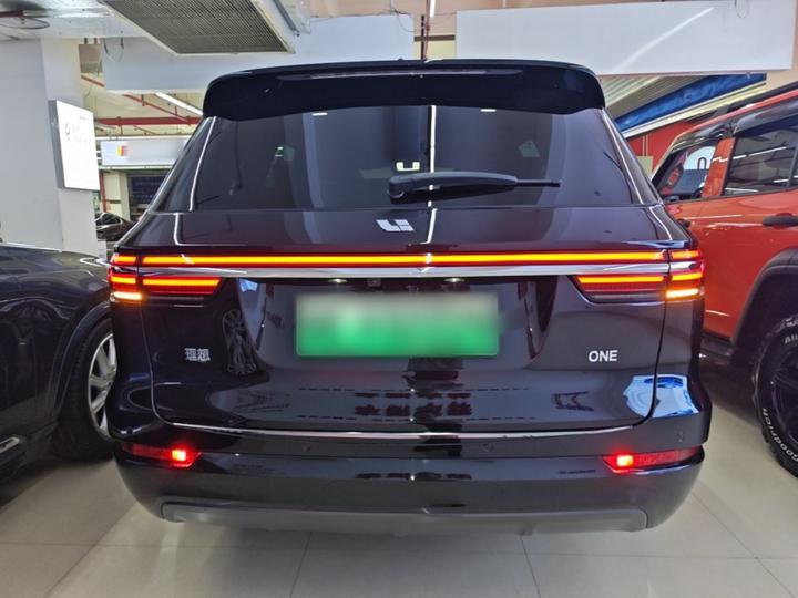 Li Auto ONE 2021 EREV 6-Seater photo 3