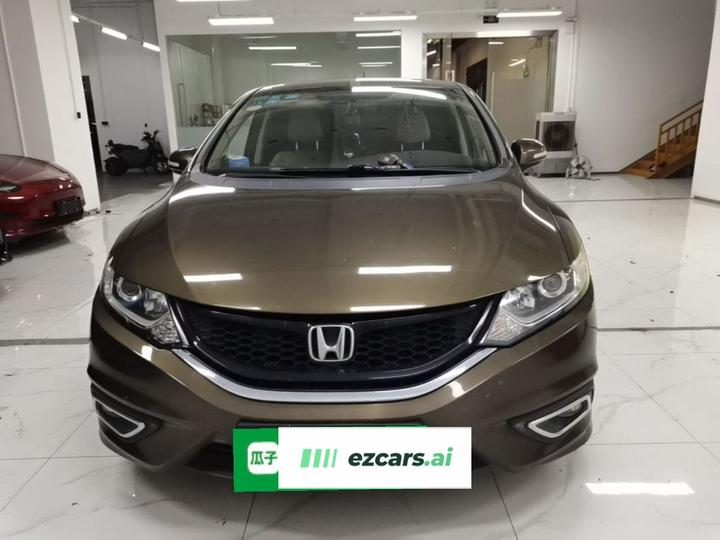 Jade 2013 1.8L AT Comfort 5-Seater photo 2