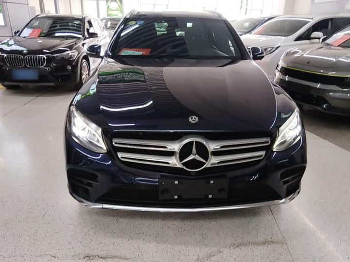 GLC 2018 GLC 260 4MATIC Luxury photo 2