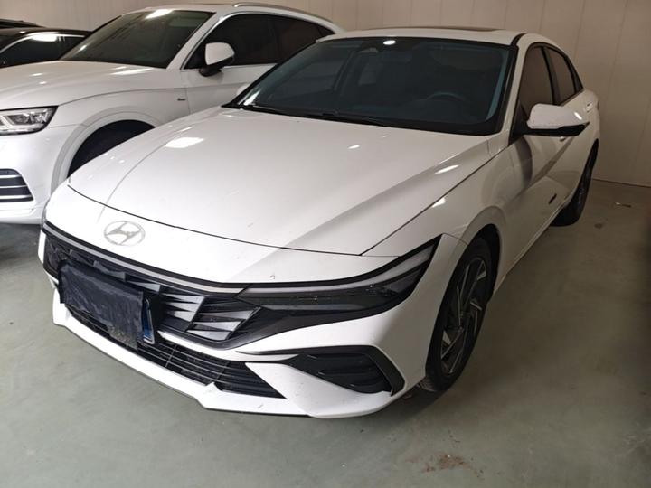 Elantra 2023 1.5L CVT LUX Premium