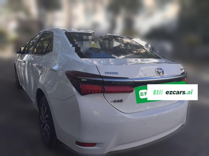 Corolla 2017 Facelift Hybrid 1.8L E-CVT Elite photo 4