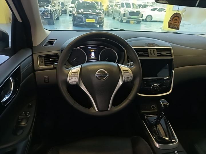 Tiida 2021 1.6L CVT Smart Premium photo 6