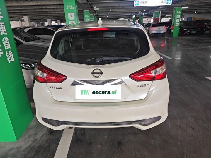 Tiida 2021 1.6L CVT photo 4