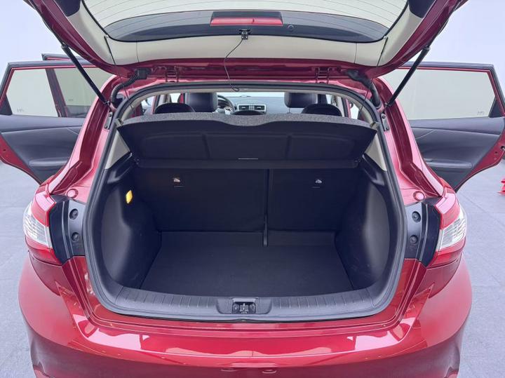 Tiida 2019 1.6L CVT China VI photo 8