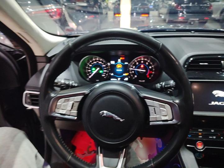 F-PACE 2020 2.0T Exclusive photo 2