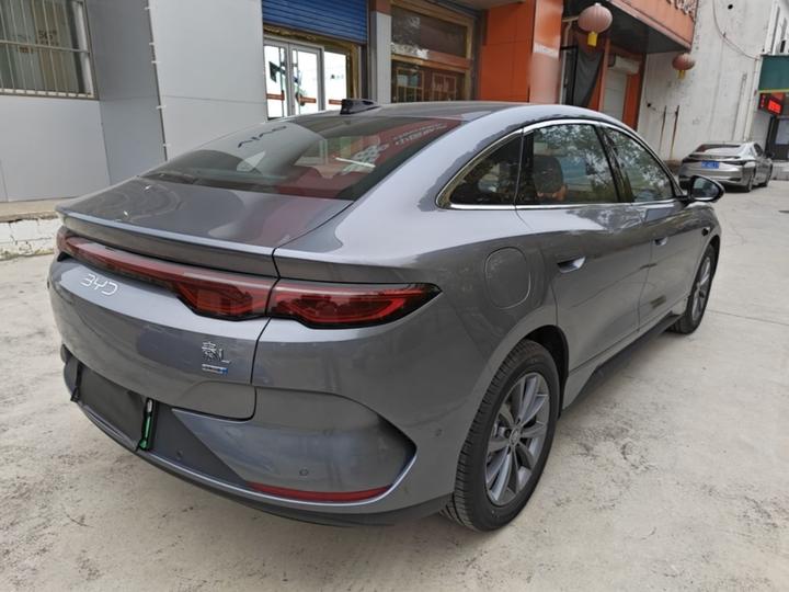 Qin L 2025 EV 470KM Leading photo 6