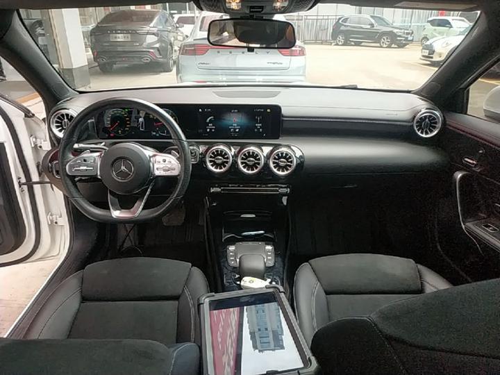 A-Class 2022 Facelift A 200 L Sport Fashion photo 5