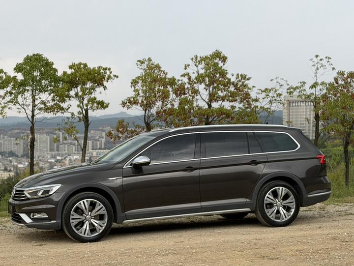 2016 380TSI AWD photo 7