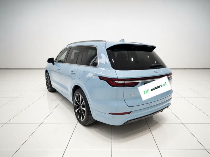 Li Auto ONE 2020 EREV 6-Seater photo 4
