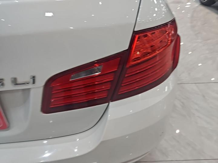 5 Series 2014 525Li Leading photo 7