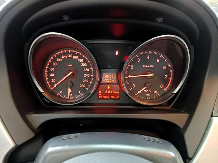 Z4 2013 sDrive20i Leading photo 6