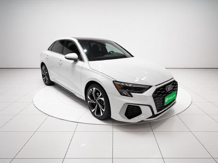 A3 2022 Sportback 35 TFSI Luxury Sport photo 3