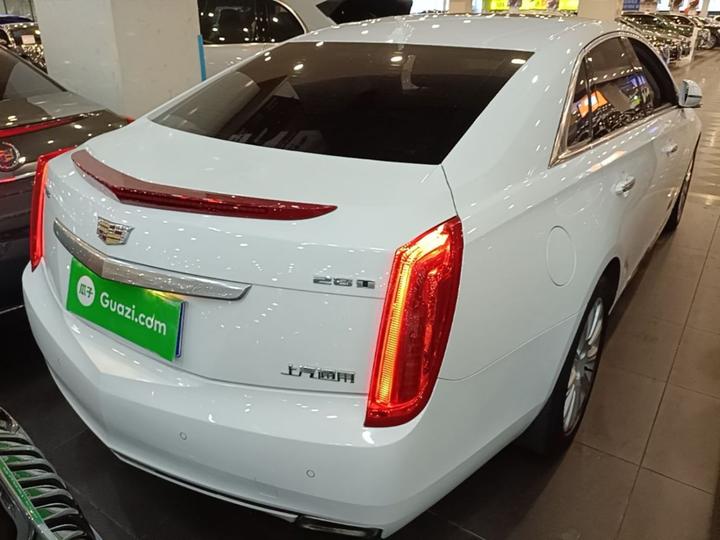 XTS 2016 28T Tech photo 4