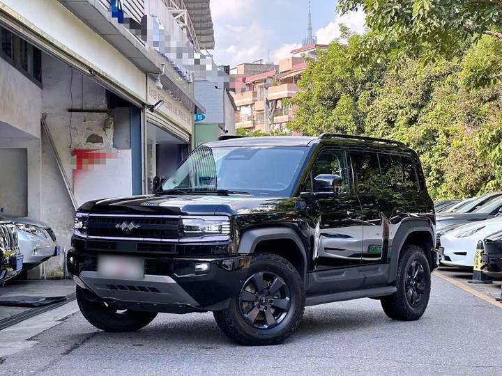 Fang Cheng Bao Leopard 5 2025 210KM Ultra