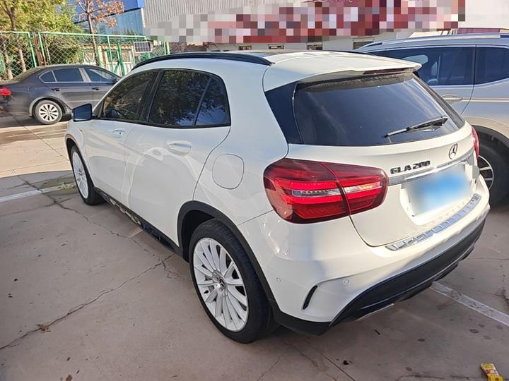 GLA 2018 GLA 200 photo 4