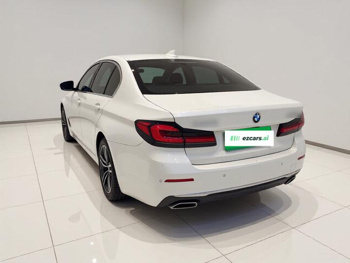 5 Series 2022 530Li Leading Luxury photo 4