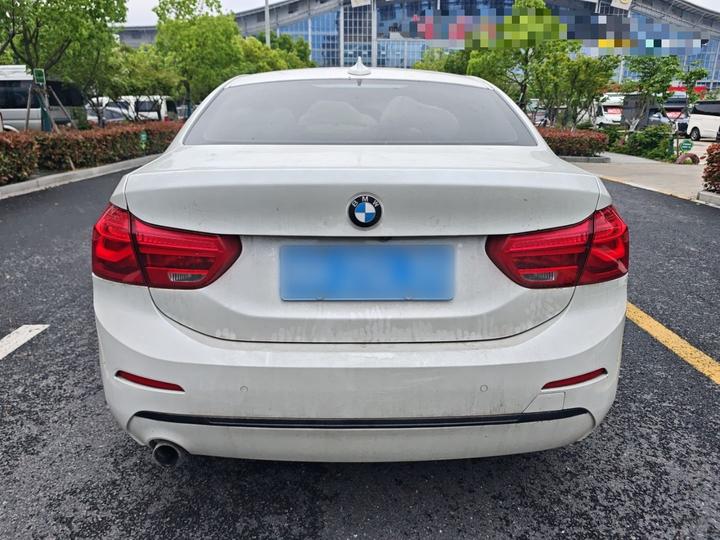 1 Series 2018 Facelift 118i Design Package photo 3