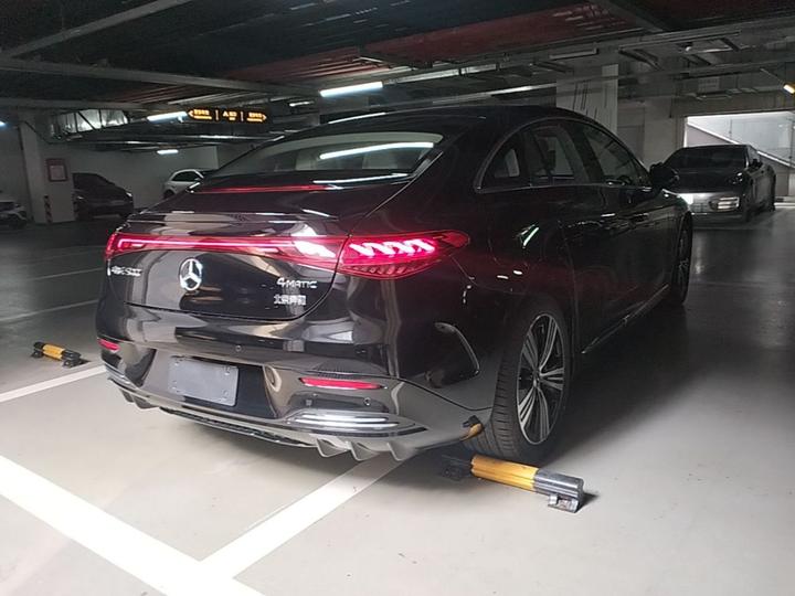 EQE 2025 500 4MATIC photo 6