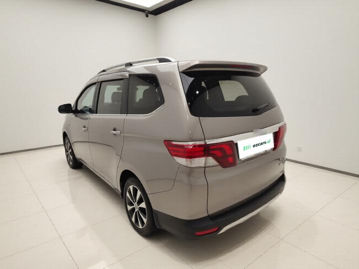 M50V 2019 1.6L CVT Luxury photo 4