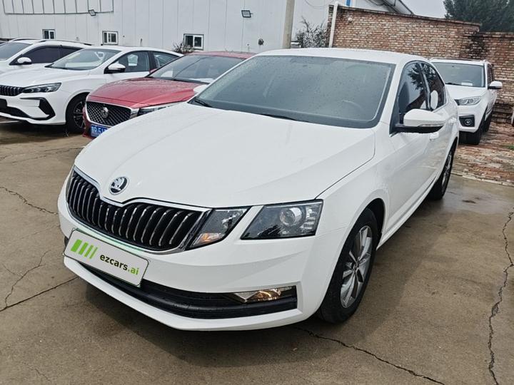 Octavia 2022 1.5L AT Comfort