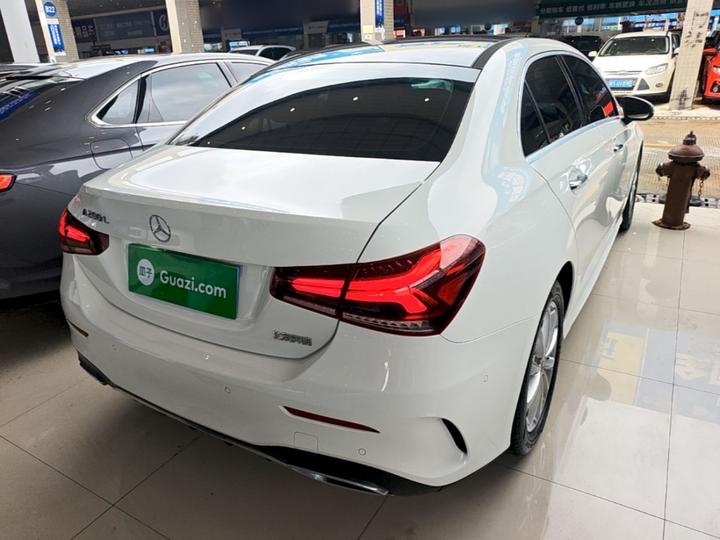 A-Class 2020 A 200 L Sport photo 4