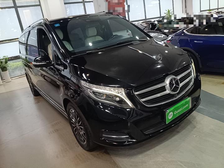 V-Class 2018 V 260 L Premium Extended China VI photo 3