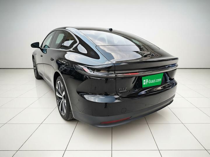 ET7 2024 75kWh Executive photo 4