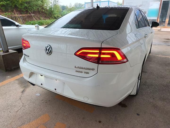 Lamando 2015 230TSI DSG photo 4