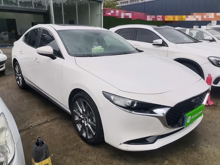 3 Axela 2021 2.0L AT photo 3