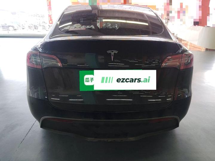 Model Y 2022 Facelift RWD photo 3
