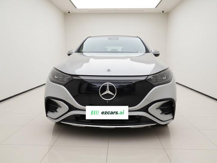 EQE SUV 2023 350 4MATIC photo 2