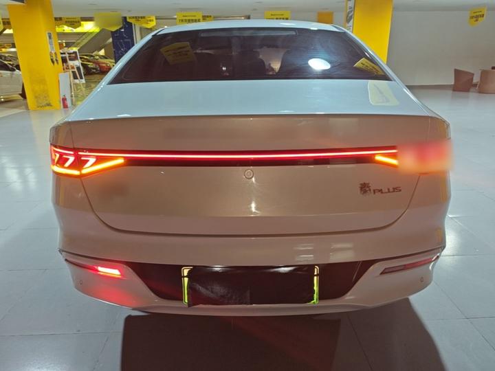 Qin PLUS 2023 Champion EV 420KM Leading photo 5