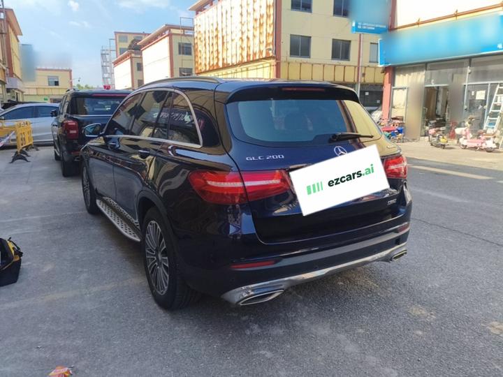 GLC 2017 GLC 200 4MATIC photo 4