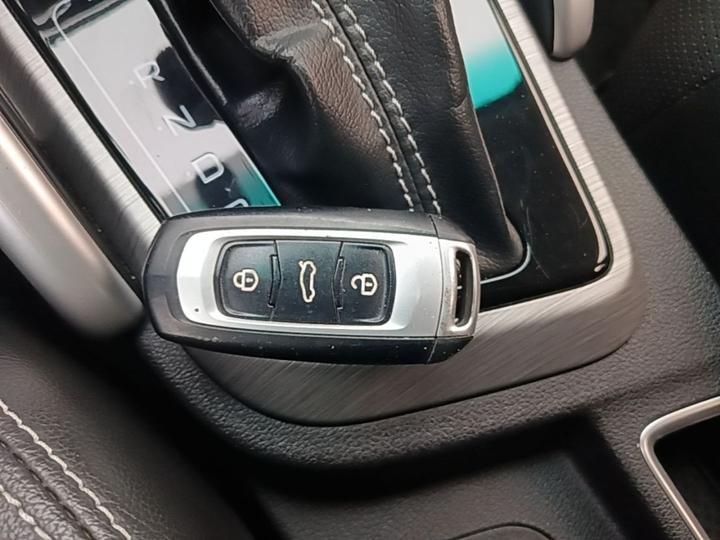 Vision X3 2017 1.5L AT Premium photo 8