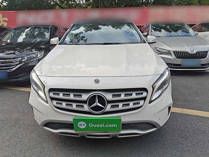 GLA 2017 GLA 200 Dynamic photo 2