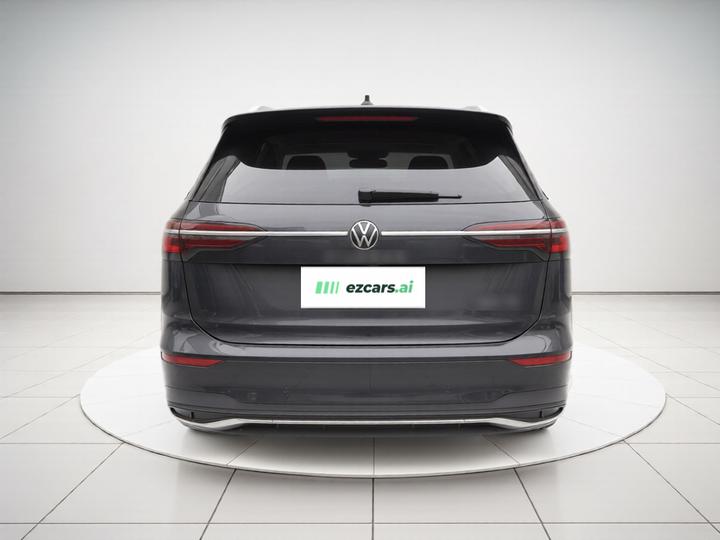 Viloran 2020 330TSI Luxury photo 3