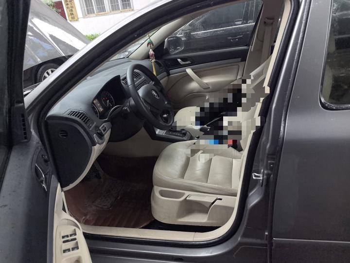 Octavia 2015 Classic 1.6L AT photo 7