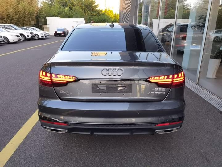 A4L 2022 40 TFSI Luxury Dynamic photo 3