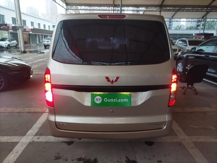 Wuling Hongguang V 2022 1.5L LAR photo 3