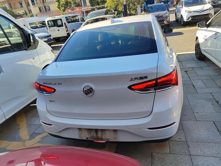 Excelle 2019 18T AT Elite China VI photo 3