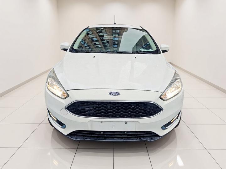 Focus 2015 Hatchback 1.6L AT photo 2