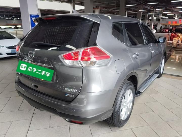 X-Trail 2014 2.0L CVT Comfort 2WD photo 4