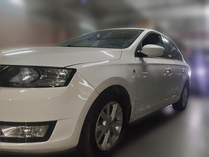 Rapid 2016 1.6L MT