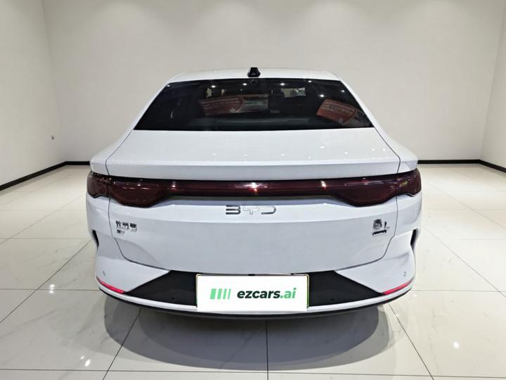 Qin L 2025 EV 545KM Excellence photo 3