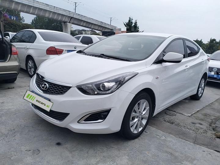 Elantra 2016 1.6L AT Smart